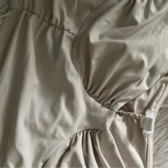 GARAGE- Crop tank top 🩶 - Picture 7 of 8